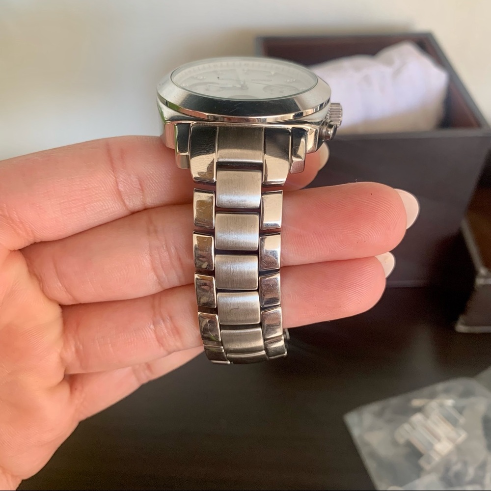 Michael Kors MK5092 Women’s Watch - Picture 3 of 7